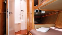 Bristolian -  Forward Twin Cabin